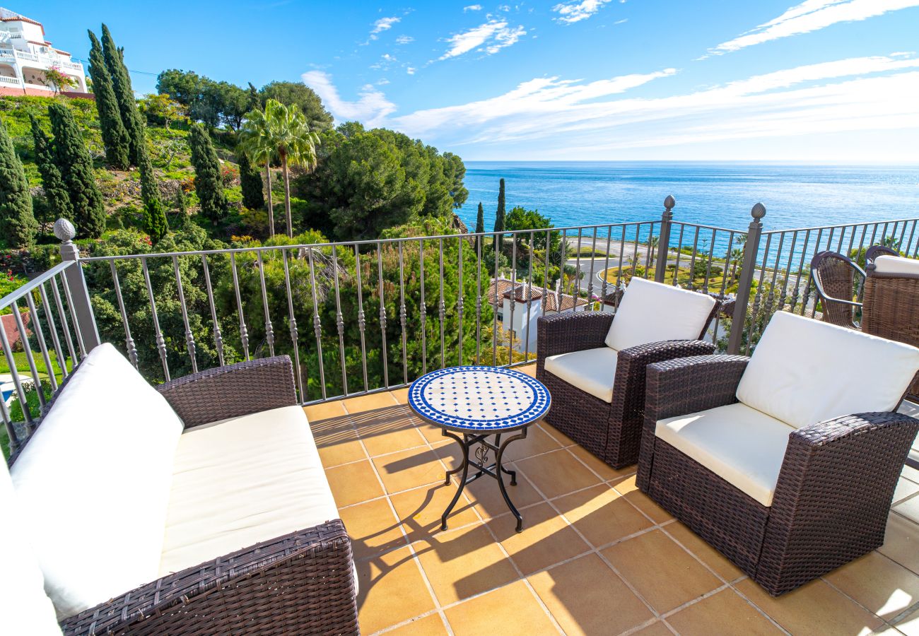 Villa in Nerja - Villa Ladera del Mar Private Pool by Casasol