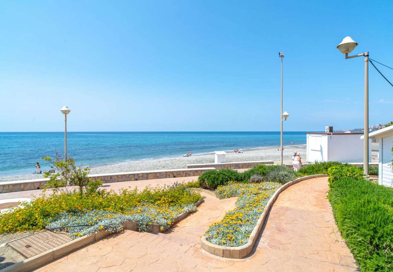 Lägenhet i Nerja - Stella Maris Beachfront B by Casasol