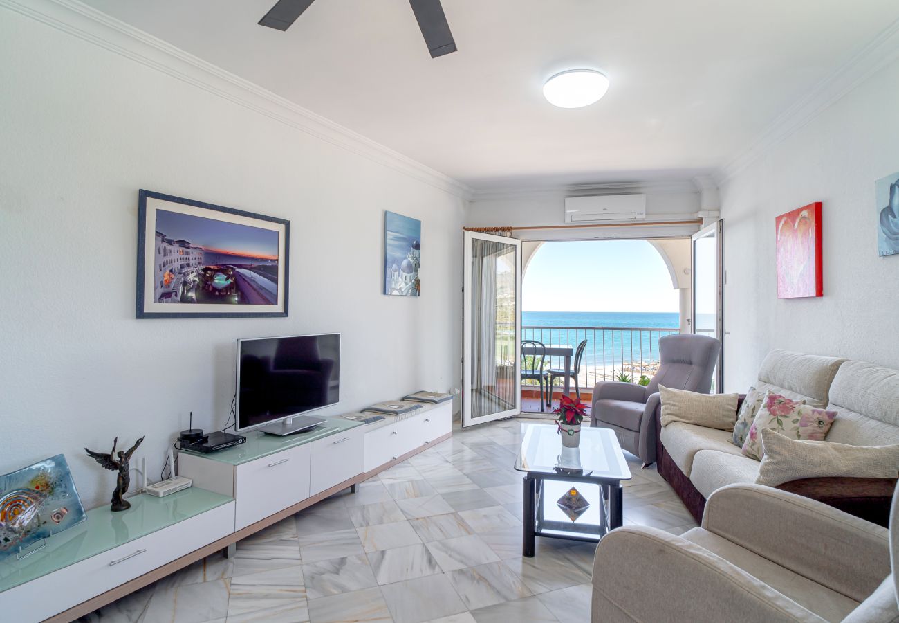 Lägenhet i Nerja - Stella Maris Beachfront 3A by Casasol