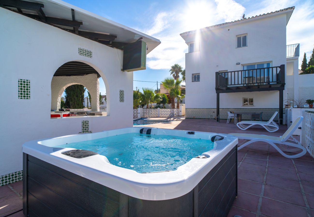 Villa i Nerja - Villa Mauri Private Pool by Casasol