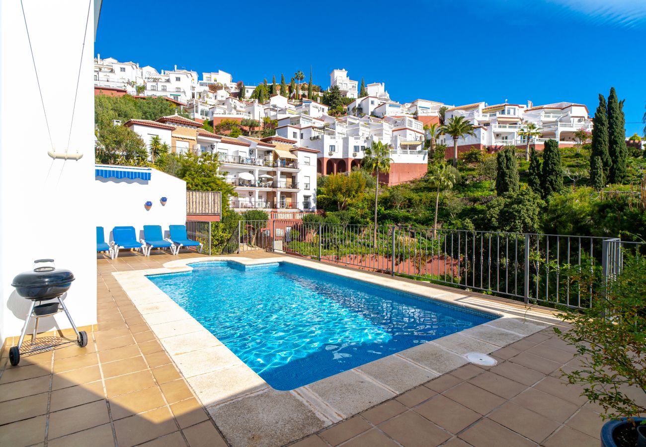 Villa i Nerja - Villa Ladera del Mar Private Pool by Casasol