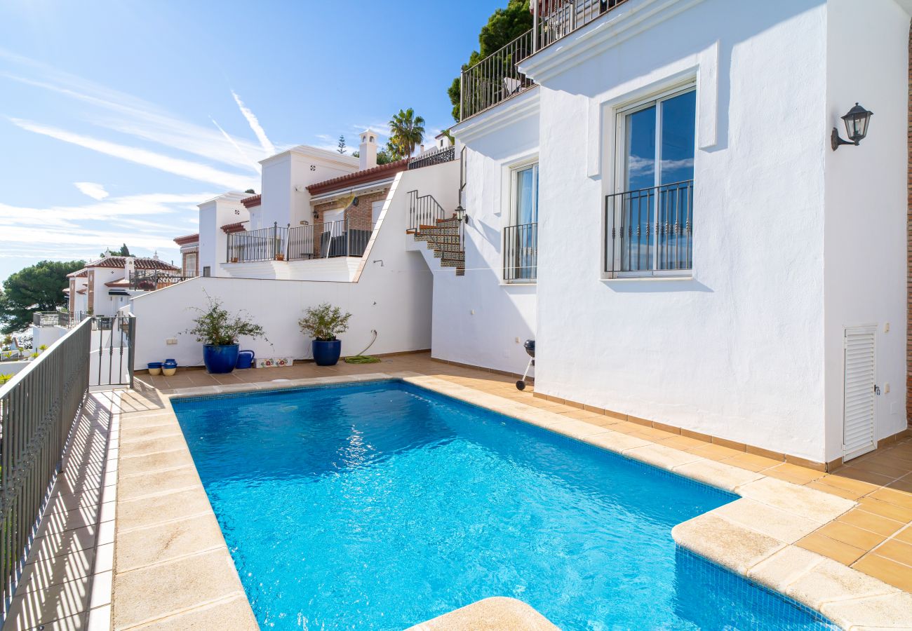 Villa i Nerja - Villa Ladera del Mar Private Pool by Casasol